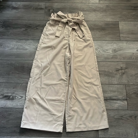 Women's Tan High-Waisted Wide-Leg Pants - Picture 1 of 3